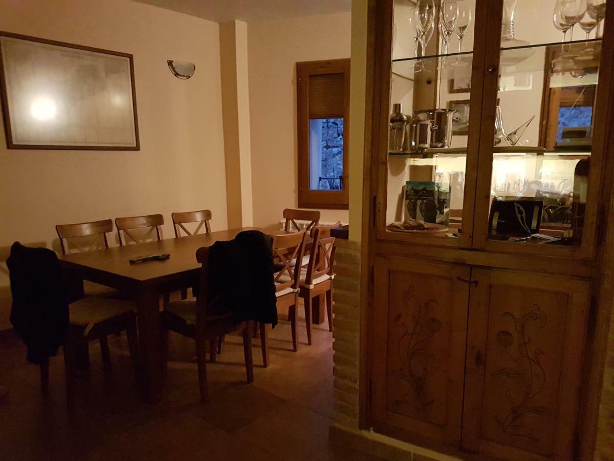 Gasthaus Ca La Monica Torre de Fontaubella Exterior foto